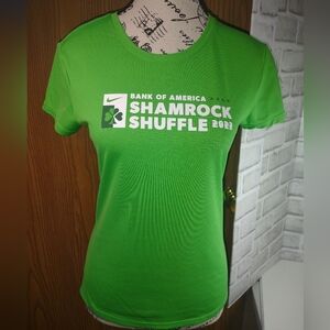 Sm. Nike Green Shamrock Shuffle 2022 Women's Tee